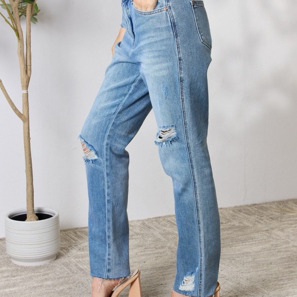 Judy Blue Distressed Raw Hem Straight Leg Denim - Picture 3 of 5